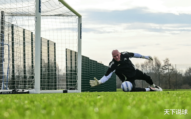 西汉姆赛后止住颓势；志在足总杯名次提升；悬念犹存；身体对抗强度拉满的简单介绍